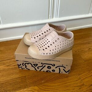 Light pink Jefferson native shoes